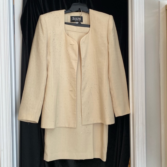 Solini woman’s suit, size 8, - Picture 1 of 10